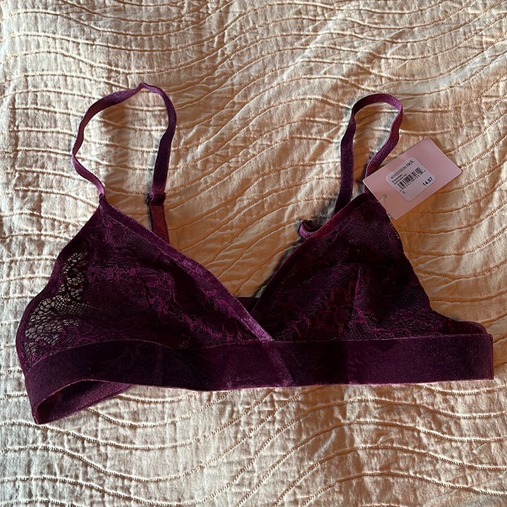 Red velvet bralette perfect for Valentine’s Day!